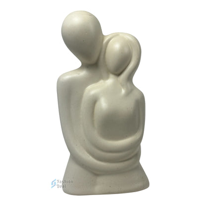Minimalist Couple Embrace Ceramic Statue – Modern Abstract Home Decor