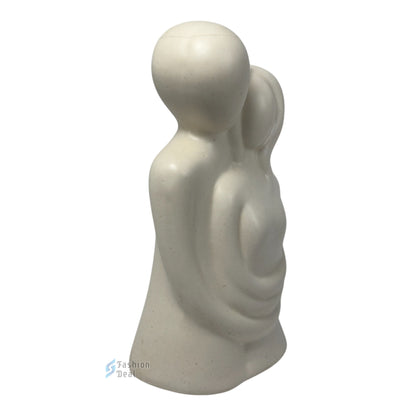 Minimalist Couple Embrace Ceramic Statue – Modern Abstract Home Decor